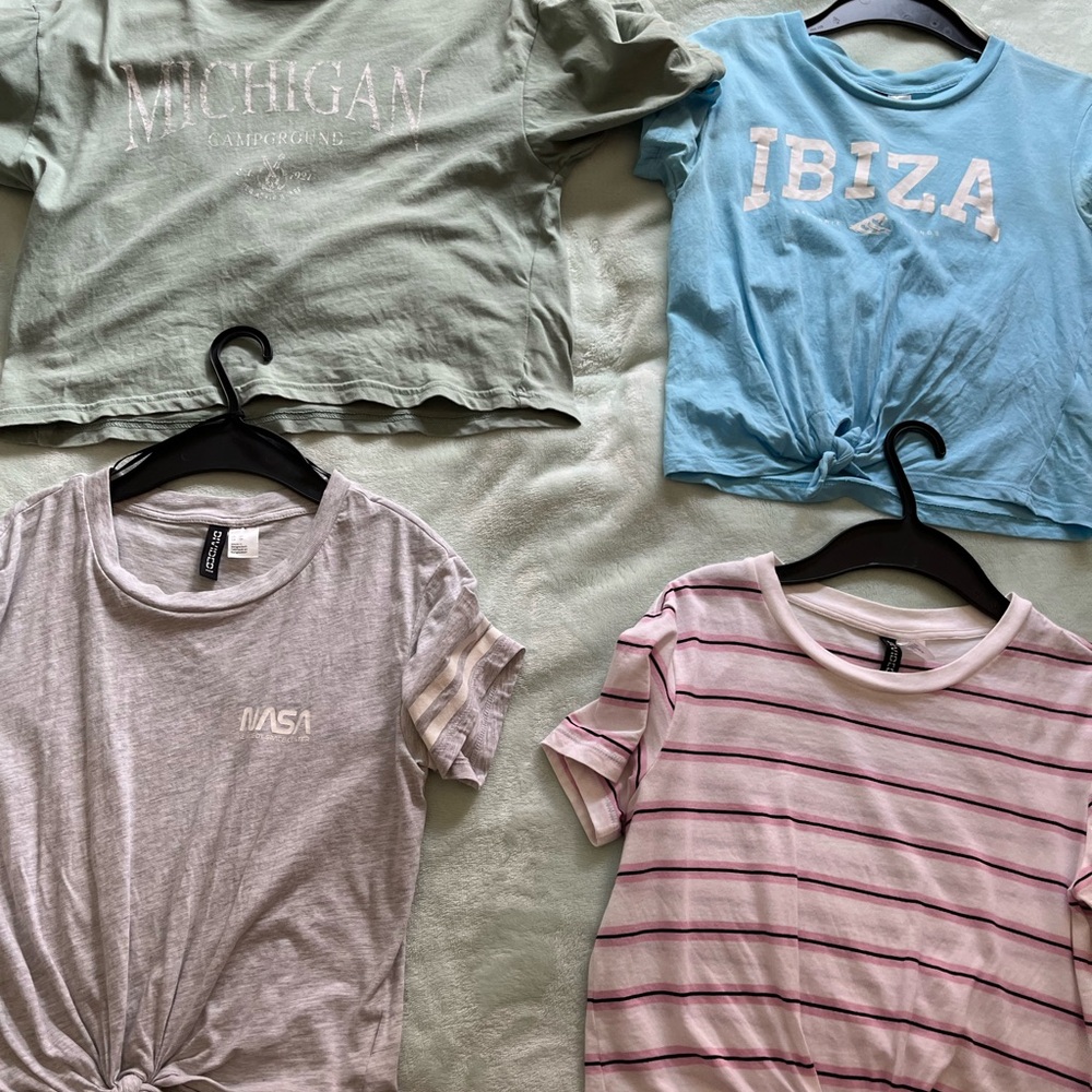 Lot of women XS summer tops and tee - XS